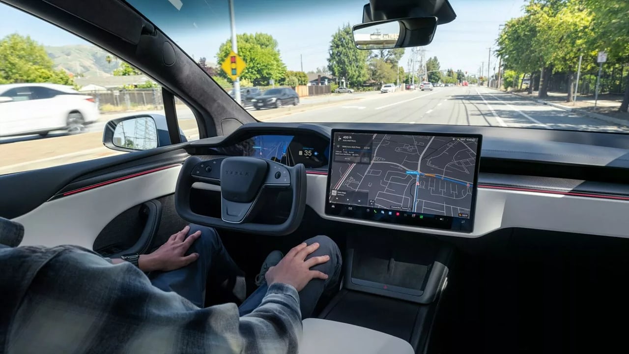 미국산 테슬라는 손을 떼고도 차선 변경이 가능하다 · 사진 | Tesla